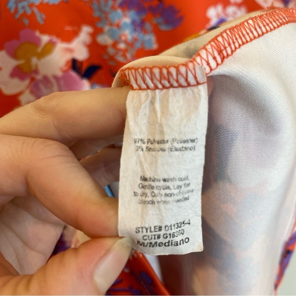 Gilli Red Floral Dress Medium - Picture 4 of 5